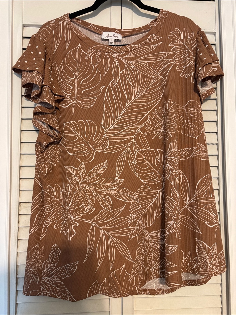 Anneliese Tan Tropical-Leaf Ruffle-Sleeve blouse